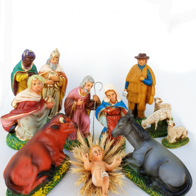 Figuras de presépio em cerâmica pintadas à mão com Menino Jesus, vaca, burro, reis magos, pastor e ovelhas