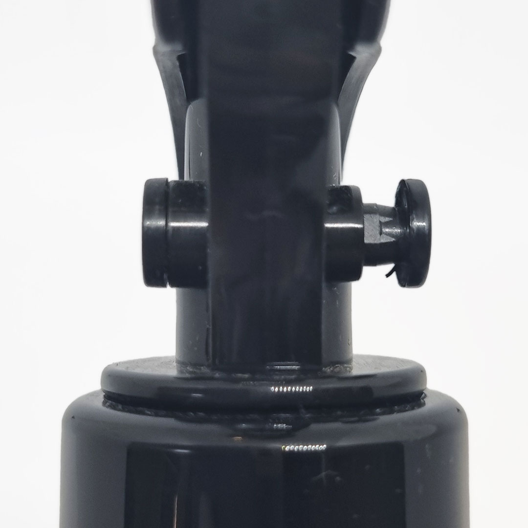Spray Desembaraçador 100ml Suporte de fixação preto com parafuso lateral