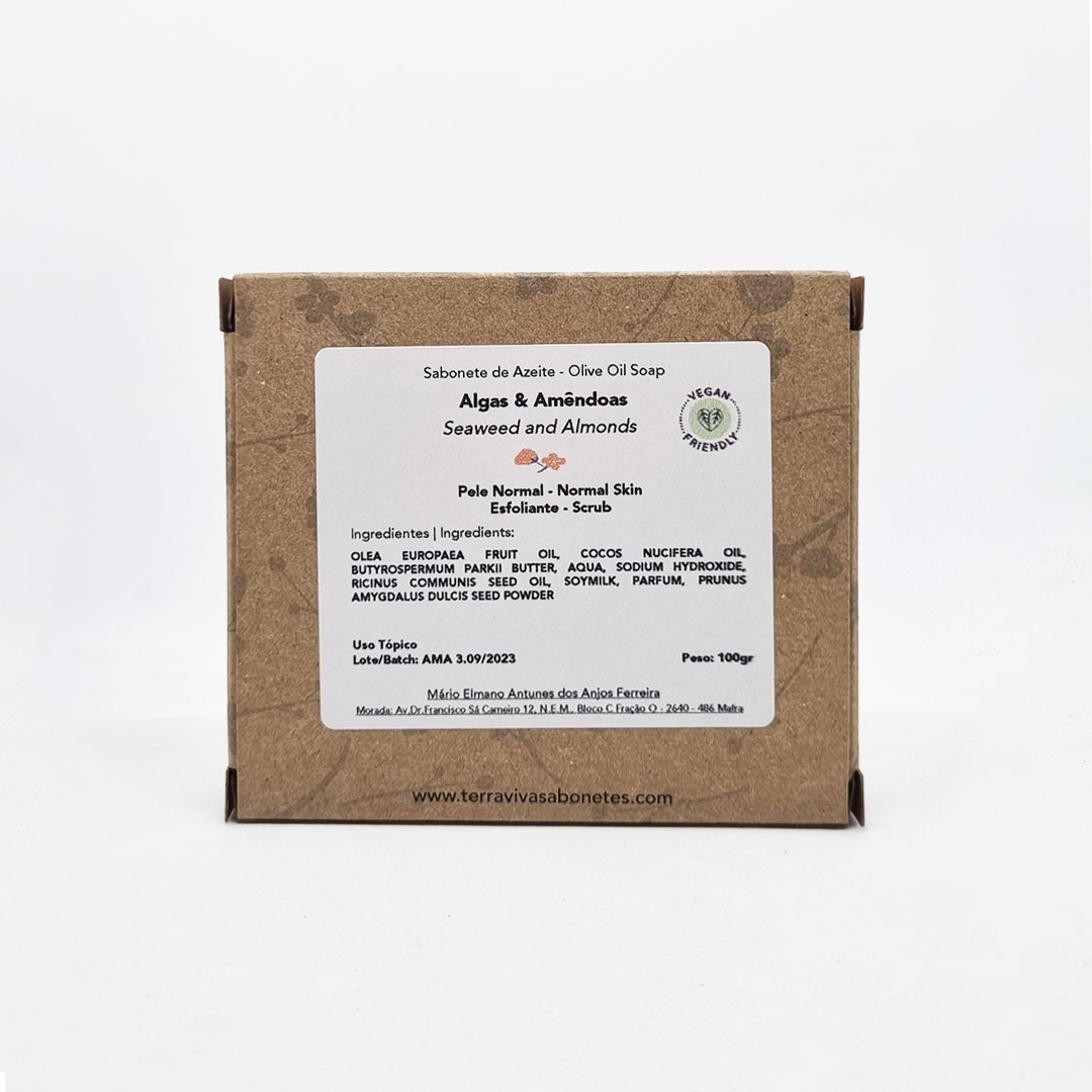 Sabonete de Algas e Amêndoas Sabonete de azeite com embalagem de papel reciclado castanho e etiqueta branca com texto