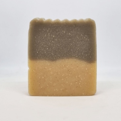 Sabonete retangular bicolor com textura granulada