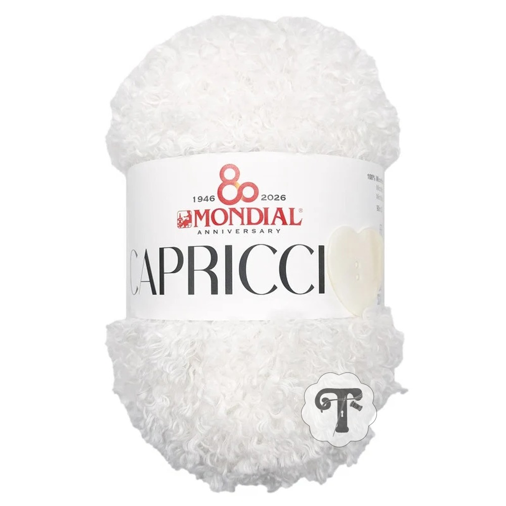 Capriccio 908 Novelo de lã branca felpuda da marca MONDIAL com etiqueta CAPRICCI e botão coração branco