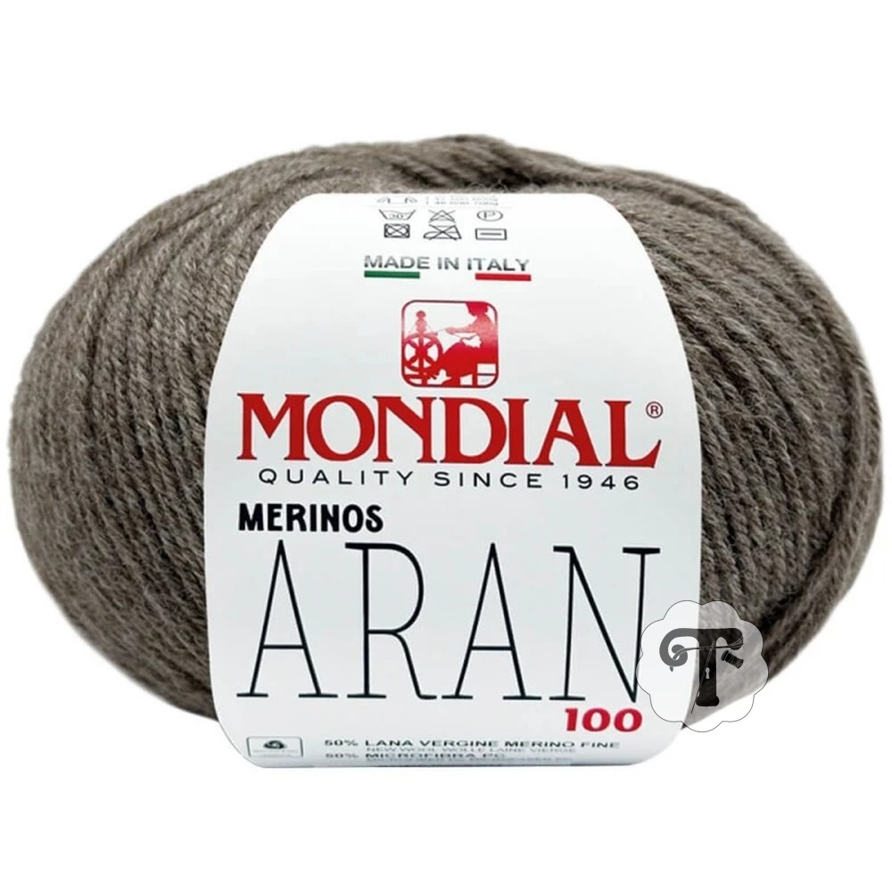 Aran 500 Novelo de lã cinza merino com etiqueta branca da marca MONDIAL