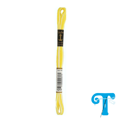 Linha para bordar Amarela Anchor 1217 com rótulo preto e branco.