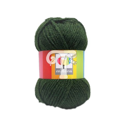 Novelo de lã verde com etiqueta colorida da marca Miltons