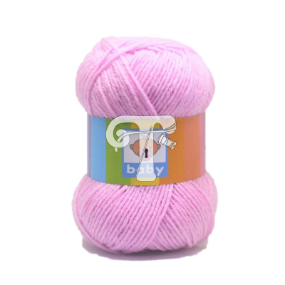 Novelo de lã rosa claro com etiqueta colorida com ursinho e texto BABY