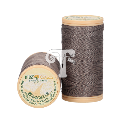 Dois carretéis de linha castanha mez Cotton