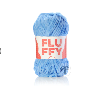 Novelo de linha azul felpuda com etiqueta FLUFFY