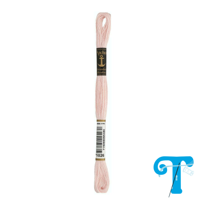 Linha de bordado rosa claro com etiquetas Anchor e número 1026