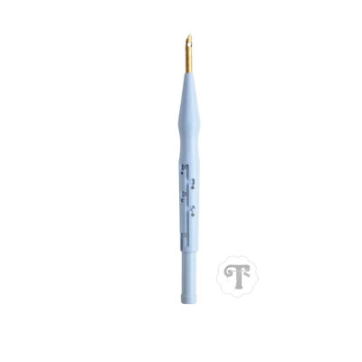 Ponta de solda azul clara com parte metálica dourada e corpo em plástico