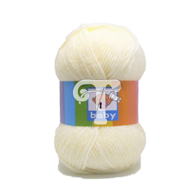 Novelo de lã branca com etiqueta colorida 'baby' e imagem de urso a tricotar