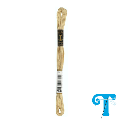 Novelo de fio bege claro para bordado com etiqueta Anchor e código 886