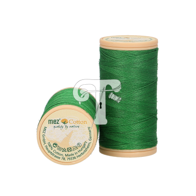 Dois carretéis de linha verde Mez Cotton