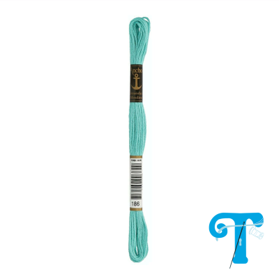 Enfiamento de bordado azul claro com rótulo preto e código de barras