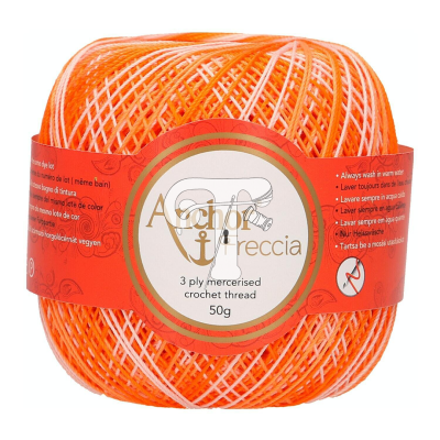 Novelo de linha de croché mercerizada 3 fios laranja e branco com etiqueta laranja