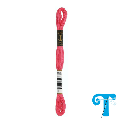 Skein de fio Mouliné cor-de-rosa com etiquetas Anchor e número 41