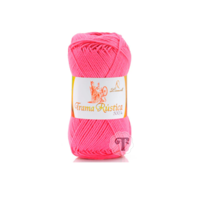 Novelo de lã rosa com etiqueta GRAMA RÚSTICA