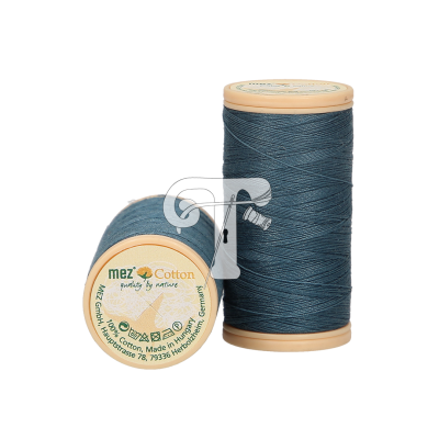 Dois carretéis de linha azul escuro da marca mez Cotton