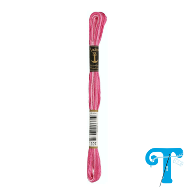 Skein de linha rosa Anchor com etiquetas pretas e brancas