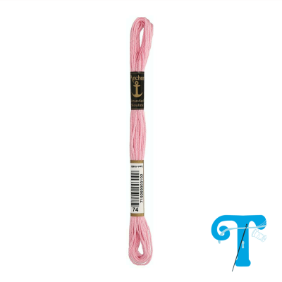 Skein de fio de bordado cor-de-rosa claro com rótulos