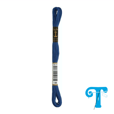 Linha de bordado azul escuro Anchor Grande com etiquetas e código de barras, em fundo branco