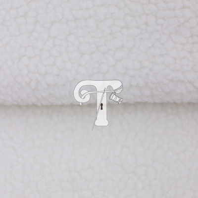 tecido branco felpudo com textura densa e padrão irregular