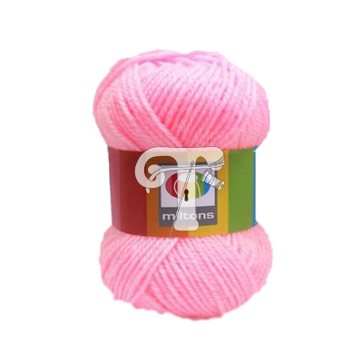 Novelo de lã rosa com etiqueta colorida da marca miltons.