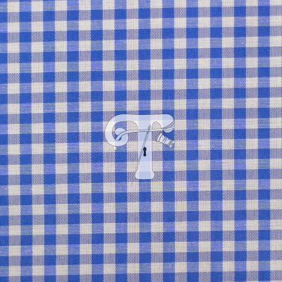 tecido xadrez azul e branco com carimbo preto
