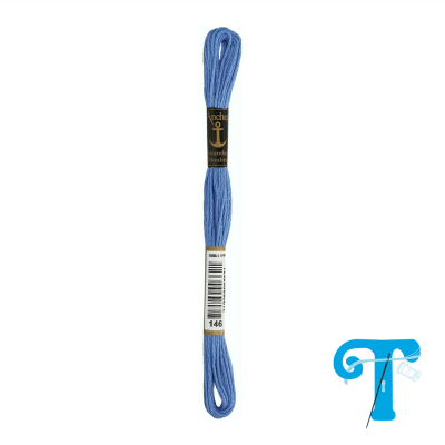 Linha de bordado azul clara Anchor com etiquetas e código 146