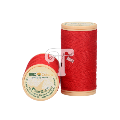 Dois carreteis de linha vermelha mez Cotton com etiquetas e tampas cor de madeira