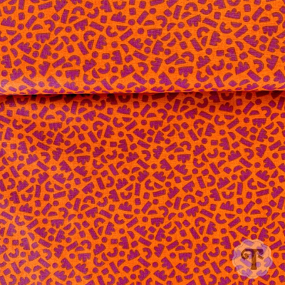 Tecido laranja com padrão roxo abstrato