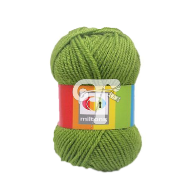 Novelo de fio verde com etiqueta colorida contendo texto e gráfico