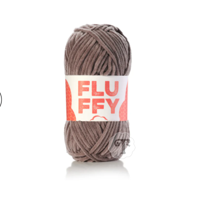 Novelo de linha castanho com etiqueta FLUFFY