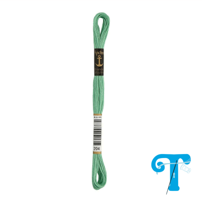 Novelo de fio verde claro para bordado com rótulo Anchor e código 204