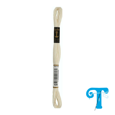 Maço de linha para bordado cor creme com etiquetas e código 926