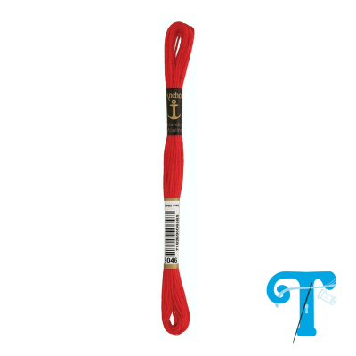 Fio vermelho para bordado com etiquetas preta e branca