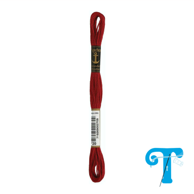 Novelo de linha de bordar vermelha com etiquetas da marca Anchor