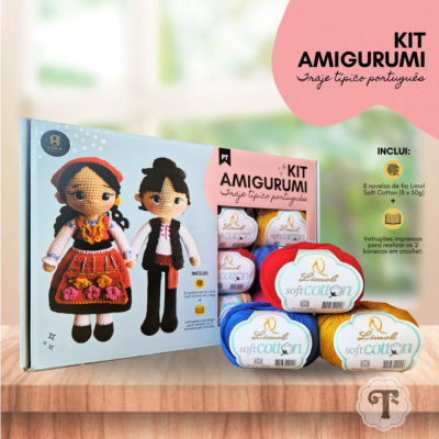Kit Amigurumi com traje típico português e novelos de fio Limão Soft Cotton colorido