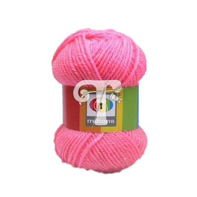 Novelo grosso cor-de-rosa de lã com etiqueta colorida da marca miltons