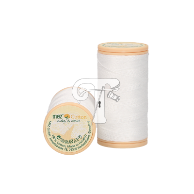 dois carretéis de linha branca mez Cotton com rótulos redondos