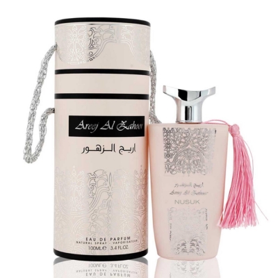 Frasco creme com tassel rosa e embalagem cilíndrica creme com detalhes prateados