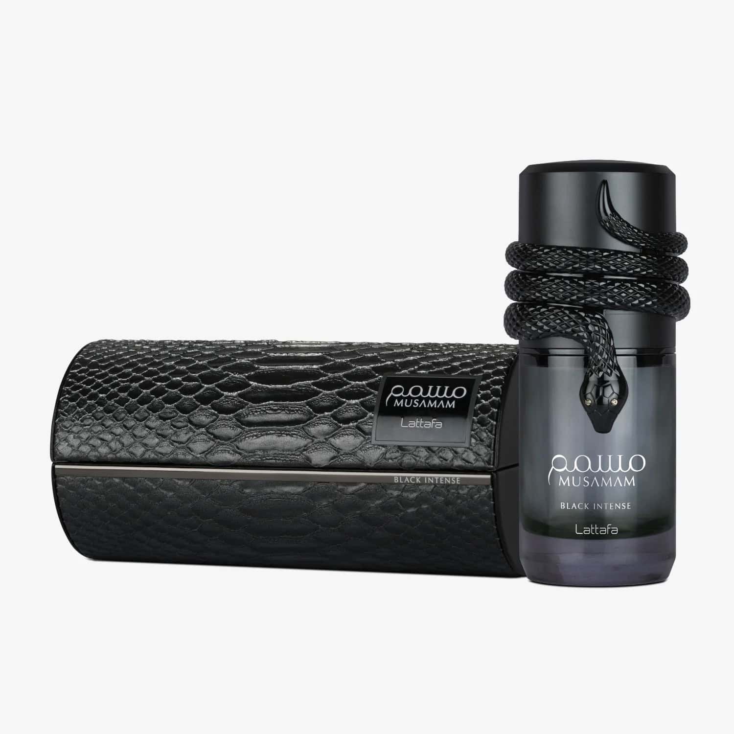 Frasco de perfume preto com serpente decorativa e estojo preto texturizado.