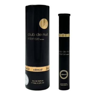 Perfume feminino Club de Nuit Intense Armaf em embalagem e frasco pretos com detalhes dourados.