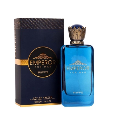 Frasco azul de perfume Emperor For Man ao lado da caixa preta e dourada