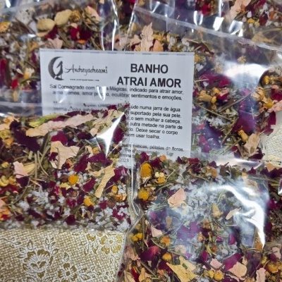 https://www.andreyadreams.com/product/banho-atrai-amor