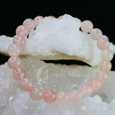 https://www.andreyadreams.com/product/pulseira-quartzo-rosa-8mm