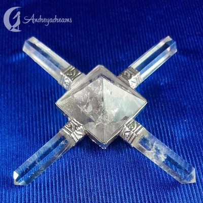 https://www.andreyadreams.com/product/gerador-de-energia-quartzo-cristal-de-4-pontas