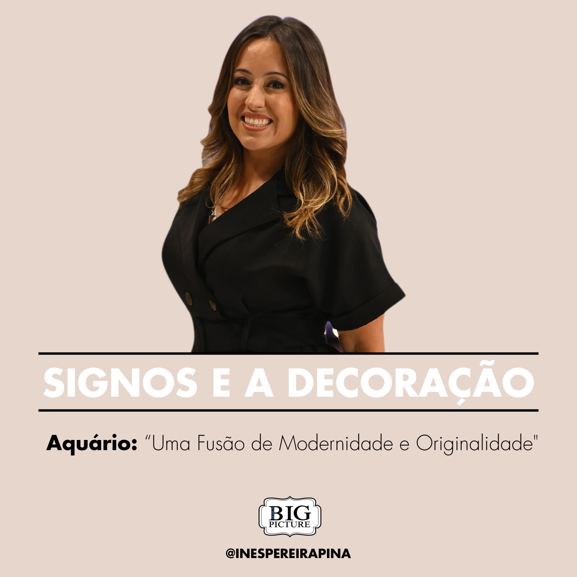 Mulher sorridente vestindo camisa preta com texto sobre signos e decoração