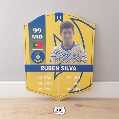 Cartão de jogador de futebol com o nome RÚBEN SILVA e estatísticas em amarelo e azul
