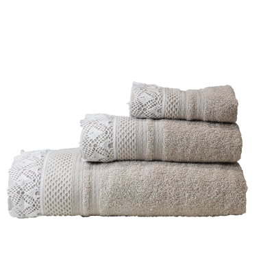 Jogo&#x20;Banho&#x20;3&#x20;Pe&#x00E7;as&#x20;com&#x20;Aplica&#x00E7;&#x00E3;o&#x20;de&#x20;Renda&#x20;400Gr