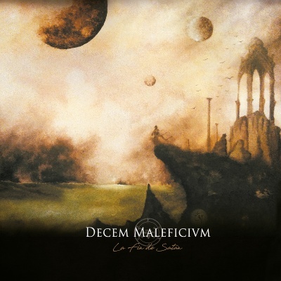 Capa de álbum com céu dramático, luas e ruínas, texto DECEM MALEFICIVM e La Fin de Satan